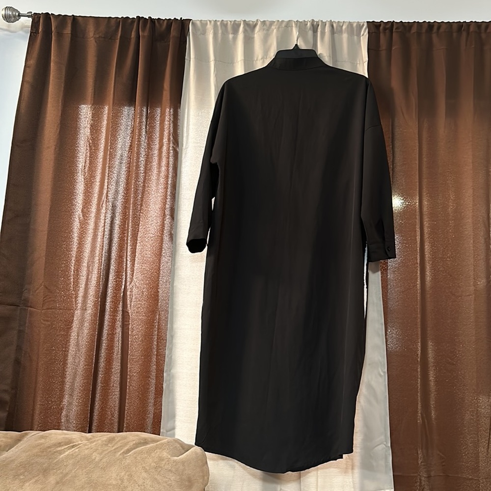 Dress - Picture 2 of 6